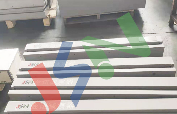 上海虹橋國(guó)家會(huì)展中心矩陣式減振器MT型案例！